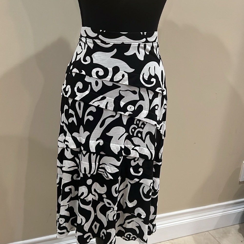 INC International Concepts black and white skirt